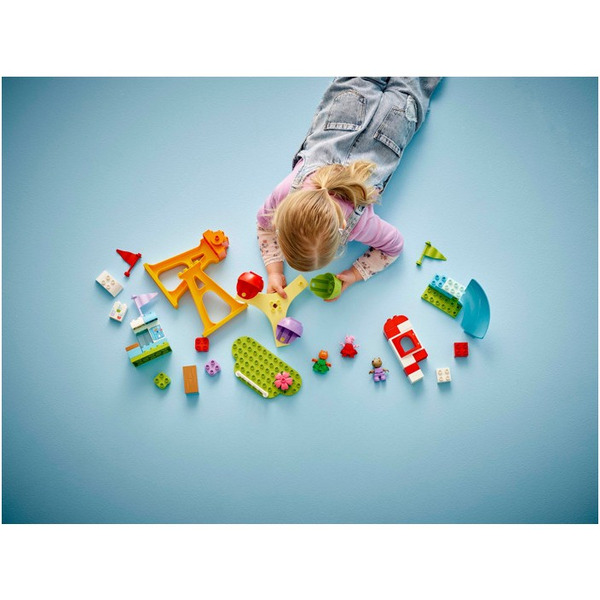 Конструктор Lego Duplo Ярмарка Пеппы 10453