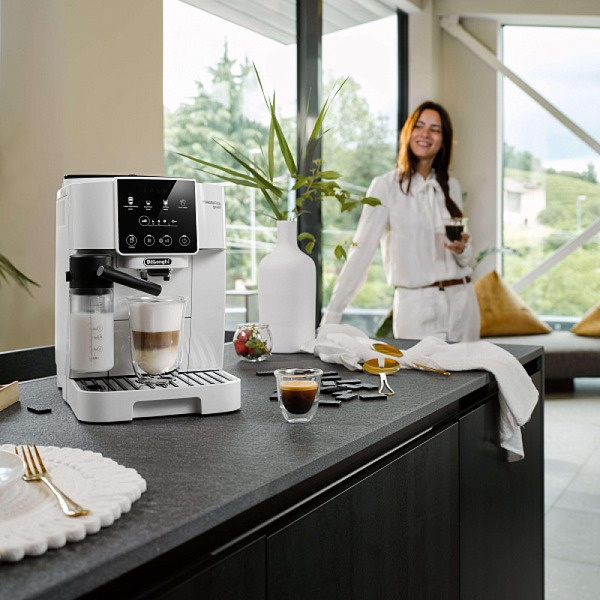 Кофемашина Delonghi Magnifica Start ECAM220.61.W