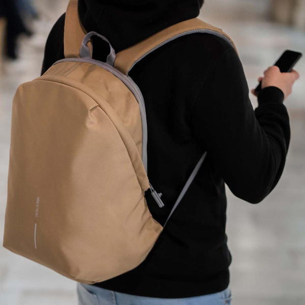 Рюкзак для ноутбука XD DESIGN Bobby Soft P705.796 (коричневый)