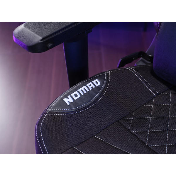 Игровое кресло Evolution Nomad (черный/белый)