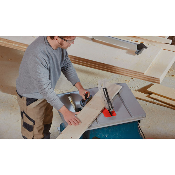 Дисковая (циркулярная) пила Bosch GTS 635-216 Professional (0601B42000)