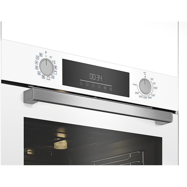Духовой шкаф BEKO BBIM143N0W