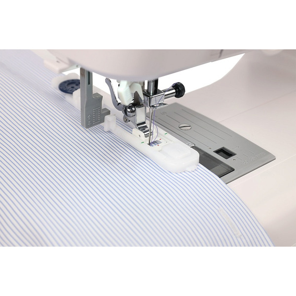 Швейная машина Leader Royal Stitch 310E