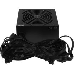 Блок питания Gigabyte P650G