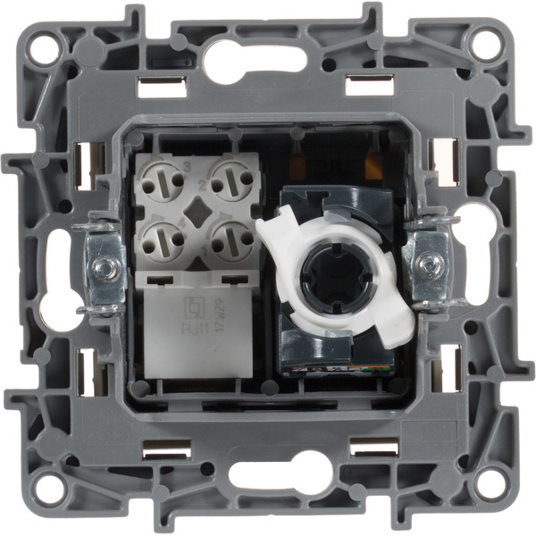 Розетка Legrand Etika 672352