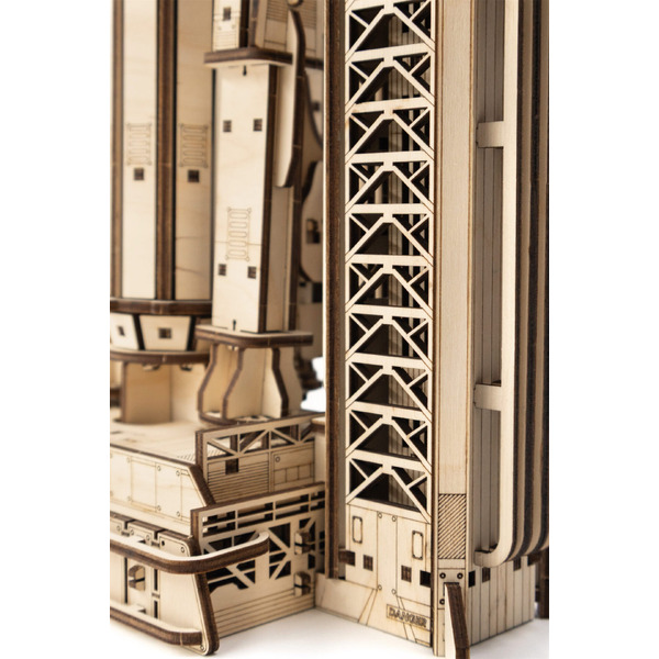 Механическая модель в виде конструктора EWA Космический челнок