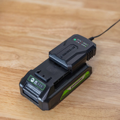 Зарядное устройство Greenworks G24UC2 2946207 (24В)