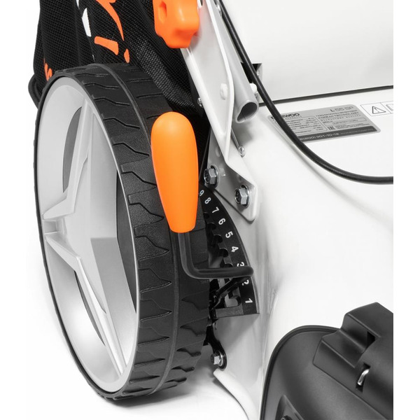 Газонокосилка бензиновая Daewoo Power L 50SP