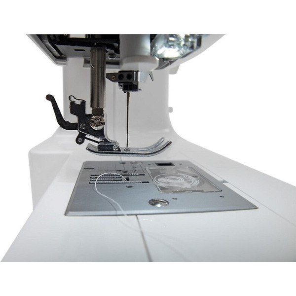 Швейная машина Leader Noir