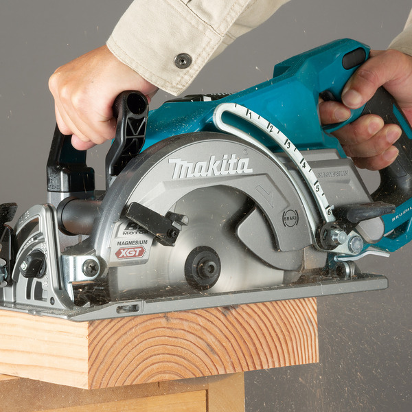 Пила циркулярная Makita RS001GZ (без АКБи ЗУ)