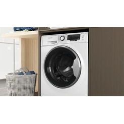 Стиральная машина Hotpoint NSD 6239 S VE RU