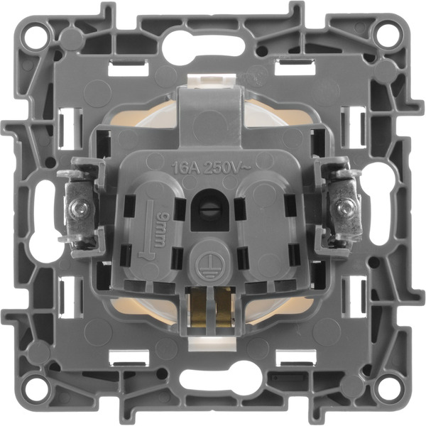 Розетка Legrand Etika 672221