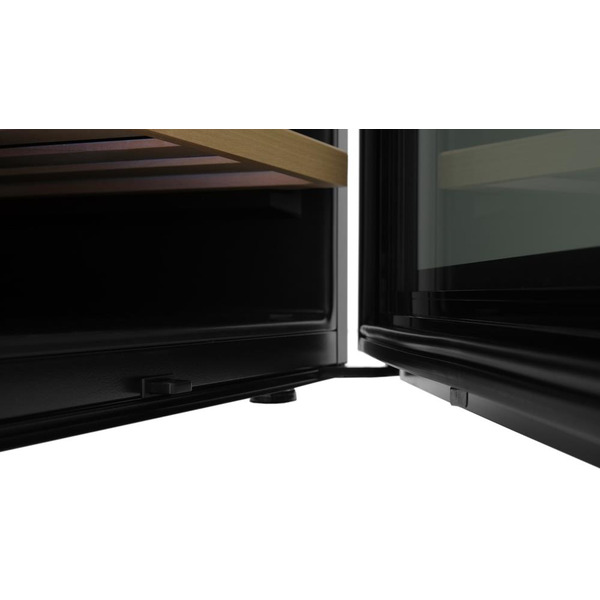 Винный шкаф ZUGEL ZCWI360DB