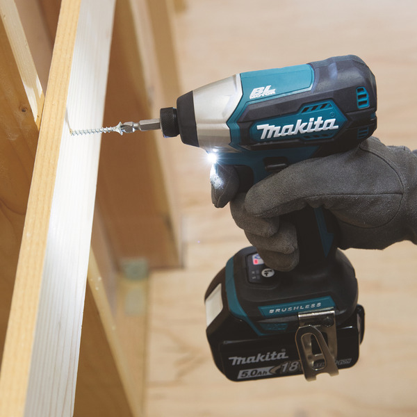 Шуруповерт Makita DTD156RFE