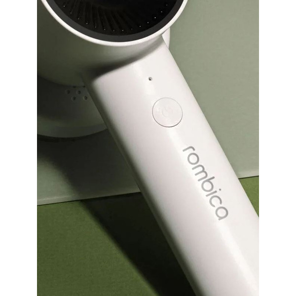 Машинка для удаления катышков Rombica Remover LRM-001