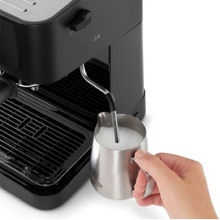 Кофеварка DELONGHI EC230.BK