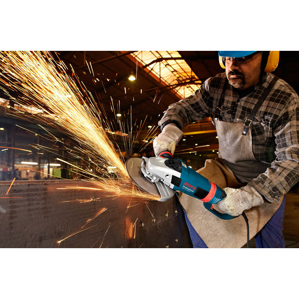 Угловая шлифмашина Bosch GWS 26-230 LVI Professional (0601895F04)