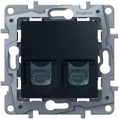 Розетка Legrand Etika 672655