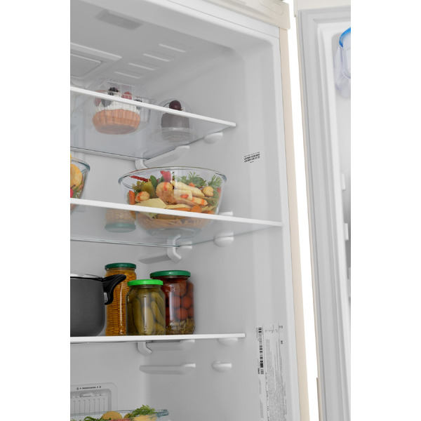 Холодильник Indesit ITR 5180 E