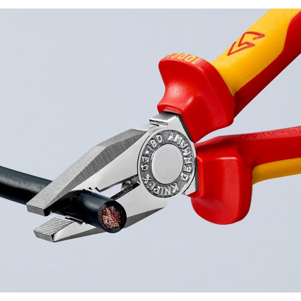 Плоскогубцы комбинированные KNIPEX 03 06 160