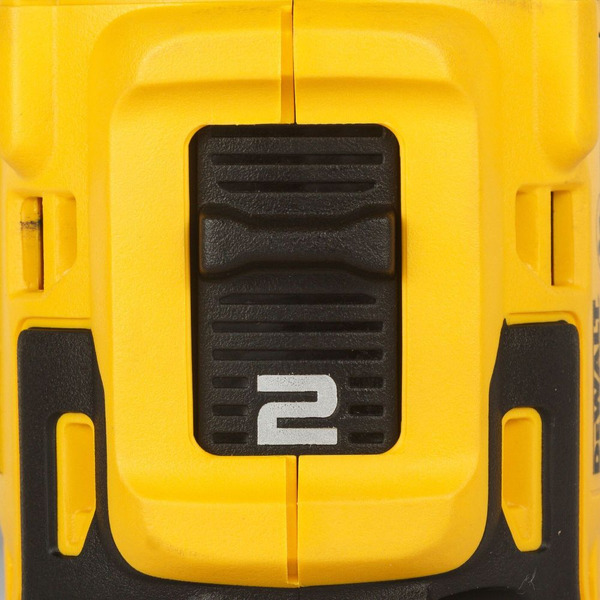 Дрель-шуруповерт DeWalt DCD708D2T-QW (с 2-мя АКБ, кейс)
