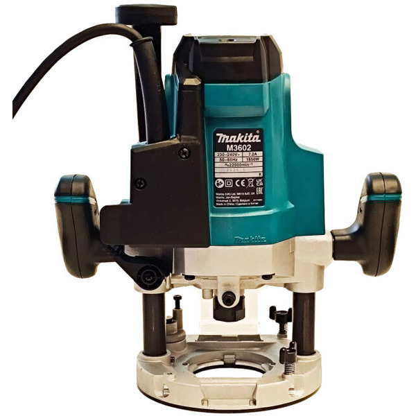Фрезер Makita M3602B