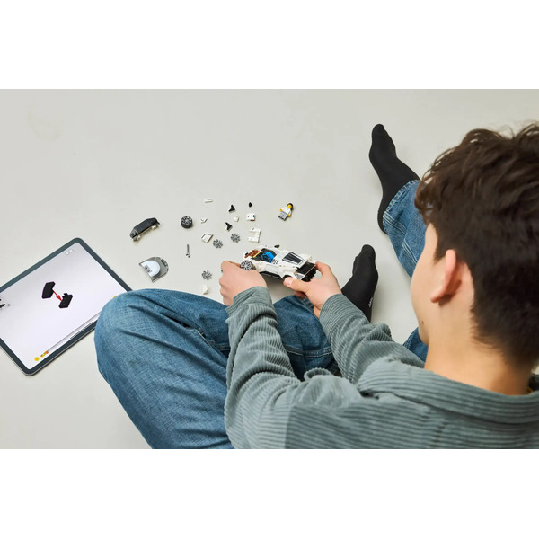 Конструктор LEGO Super Racing Series Бугатти Centodieci суперкар 77240