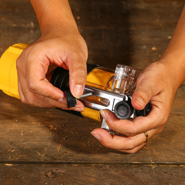 Фрезер Deko DKR800 (063-4209)