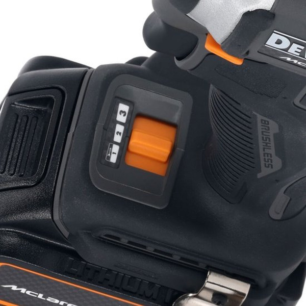 Набор электроинструментов DeWalt DCK200MP2T (шуруповерт, винтоверт, 2 АКБ, кейс)