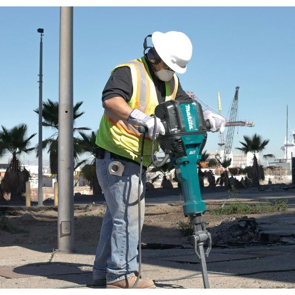 Отбойный молоток MAKITA HM1812