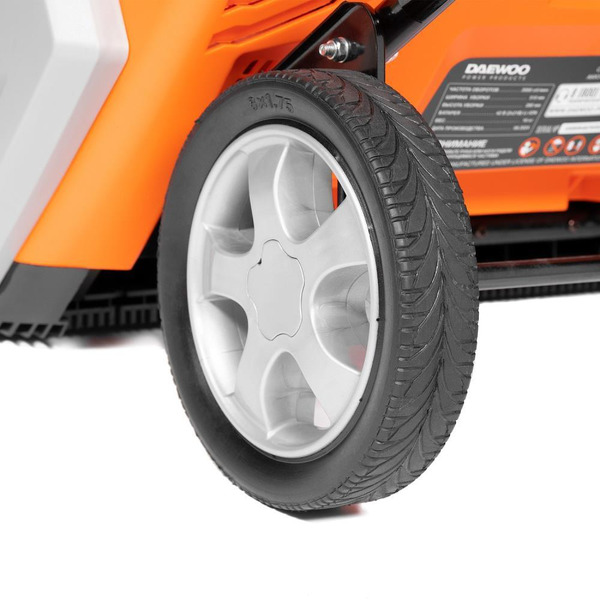 Снегоуборщик Daewoo Power DAST 5542Li SET (с 2-мя АКБ)