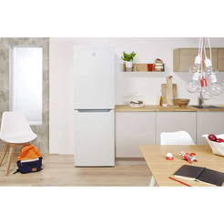 Холодильник INDESIT DS 4200 W