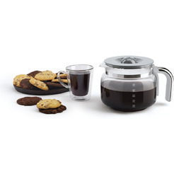 Капельная кофеварка Smeg DCF02RDEU