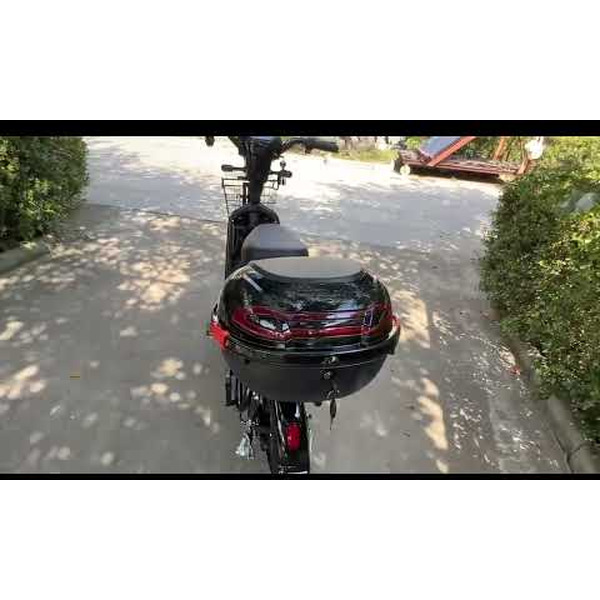 Электроскутер AVM Delta (белый)