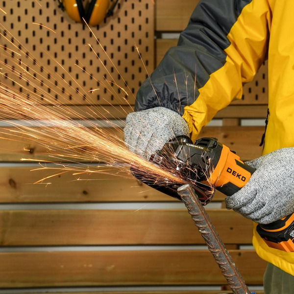 Угловая шлифмашина Deko DKAG20-125 (063-2150) с 1-м АКБ