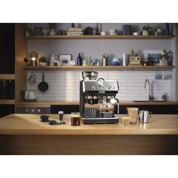 Кофеварка DeLonghi La Specialista Arte Manual EC9155.MB