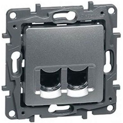 Розетка Legrand Etika 672452