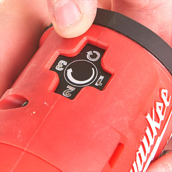 Гайковерт Milwaukee M12 FIW14-0 4933464611 (без АКБ и ЗУ)