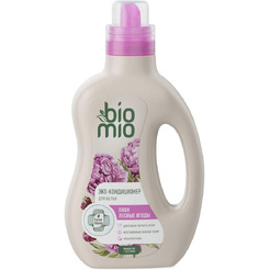 Кондиционер для белья BioMio Пион-Лесные ягоды 800 мл