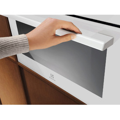 Встраиваемая микроволновая печь ELECTROLUX LVM8E08V