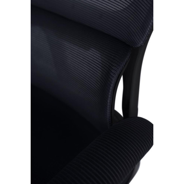 Офисное кресло BYROOM Office Hippie OM889B-plb-B (черный)