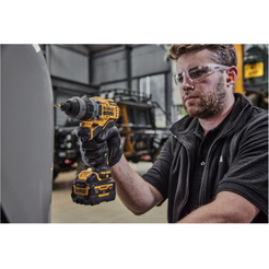 Дрель-шуруповерт DeWalt DCD703NT (без АКБ, кейс, набор патронов)