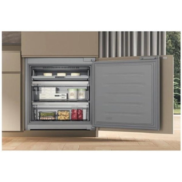 Встраиваемый холодильник WHIRLPOOL WH SP70 T262 P