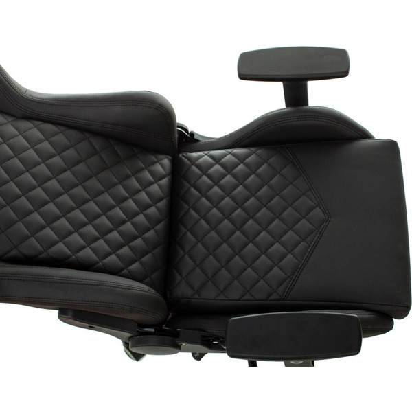 Кресло игровое Knight Armor (1628888) черный