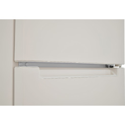 Холодильник Indesit DS 3200 E