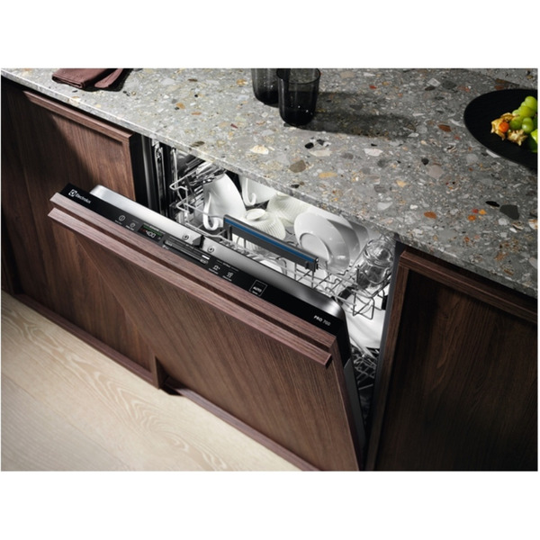 Встраиваемая посудомоечная машина Electrolux EES47320L