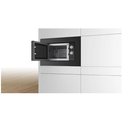 Микроволновая печь Bosch BEL620MB3