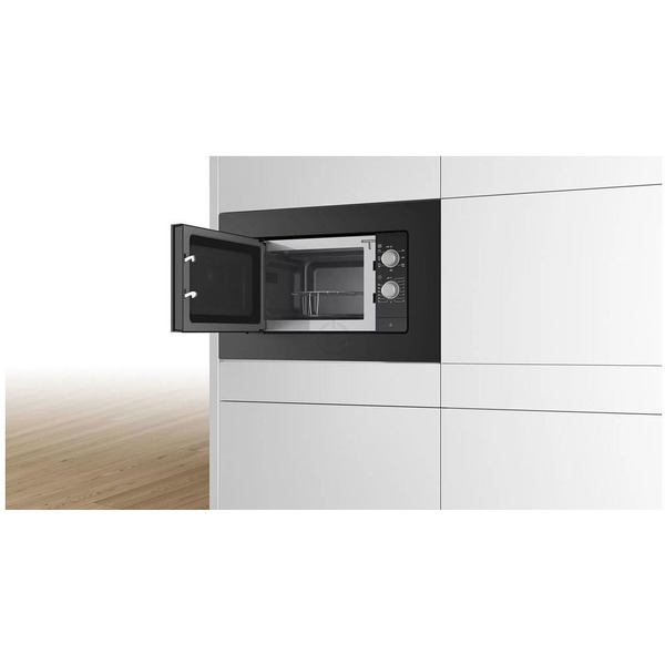 Микроволновая печь Bosch BEL620MB3