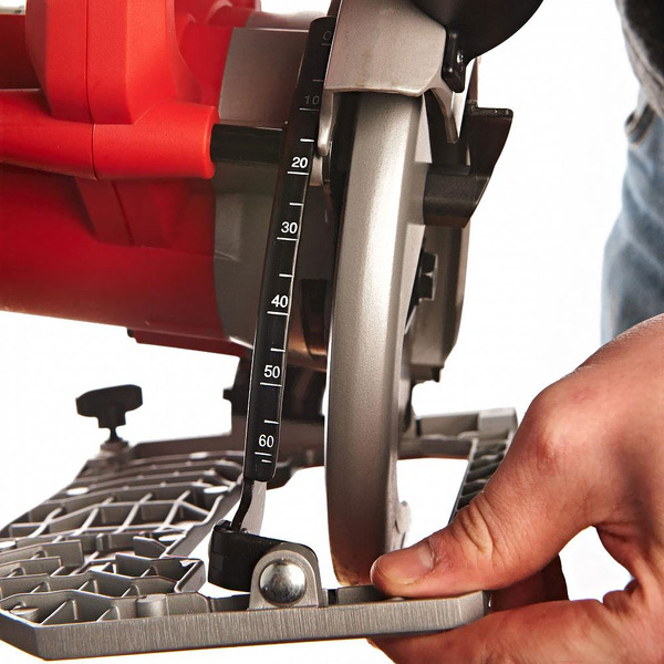 Дисковая пила Milwaukee CS 60 4933419225