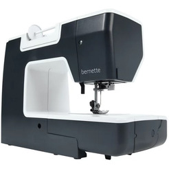 Швейная машина бытовая BERNETTE B 37